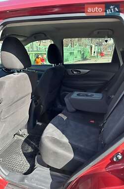 Внедорожник / Кроссовер Nissan Rogue 2015 в 