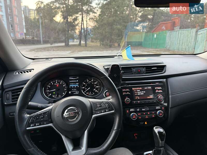 Позашляховик / Кросовер Nissan Rogue 2016 в Києві