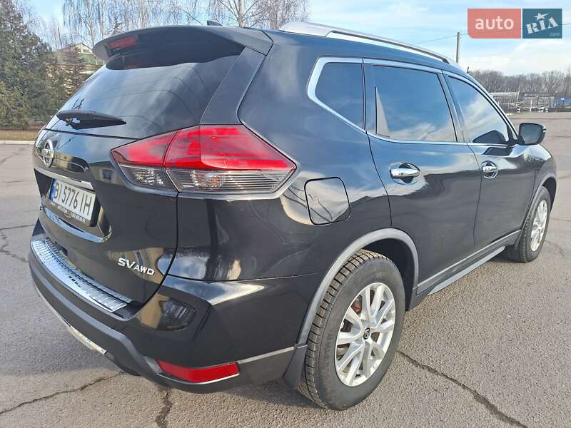 Внедорожник / Кроссовер Nissan Rogue 2017 в Полтаве