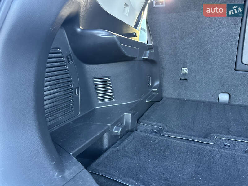 Позашляховик / Кросовер Nissan Rogue 2016 в Коростені