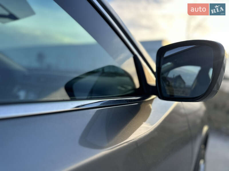 Позашляховик / Кросовер Nissan Rogue 2016 в Коростені