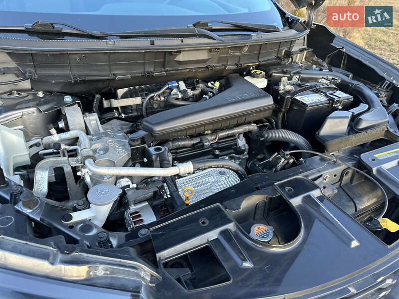 Позашляховик / Кросовер Nissan Rogue 2016 в Коростені