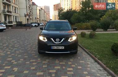 Позашляховик / Кросовер Nissan Rogue 2016 в Черкасах