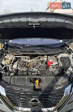 Внедорожник / Кроссовер Nissan Rogue 2021 в 