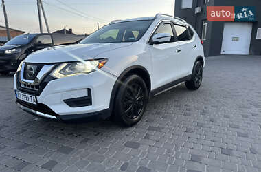 Внедорожник / Кроссовер Nissan Rogue 2017 в Белой Церкви