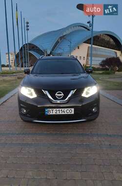 Внедорожник / Кроссовер Nissan Rogue 2014 в 