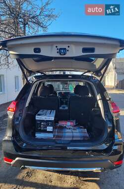 Внедорожник / Кроссовер Nissan Rogue 2017 в Чернигове