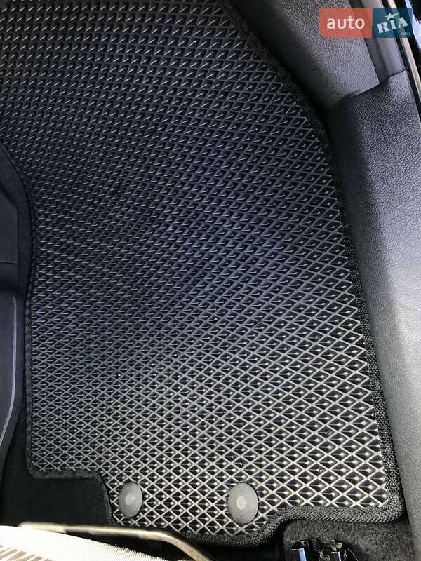 Позашляховик / Кросовер Nissan Rogue 2019 в Києві