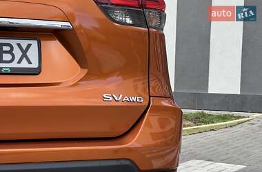 Внедорожник / Кроссовер Nissan Rogue 2016 в 