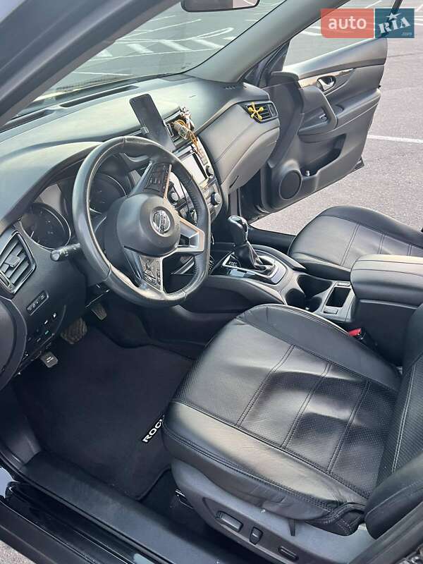 Позашляховик / Кросовер Nissan Rogue 2018 в Житомирі