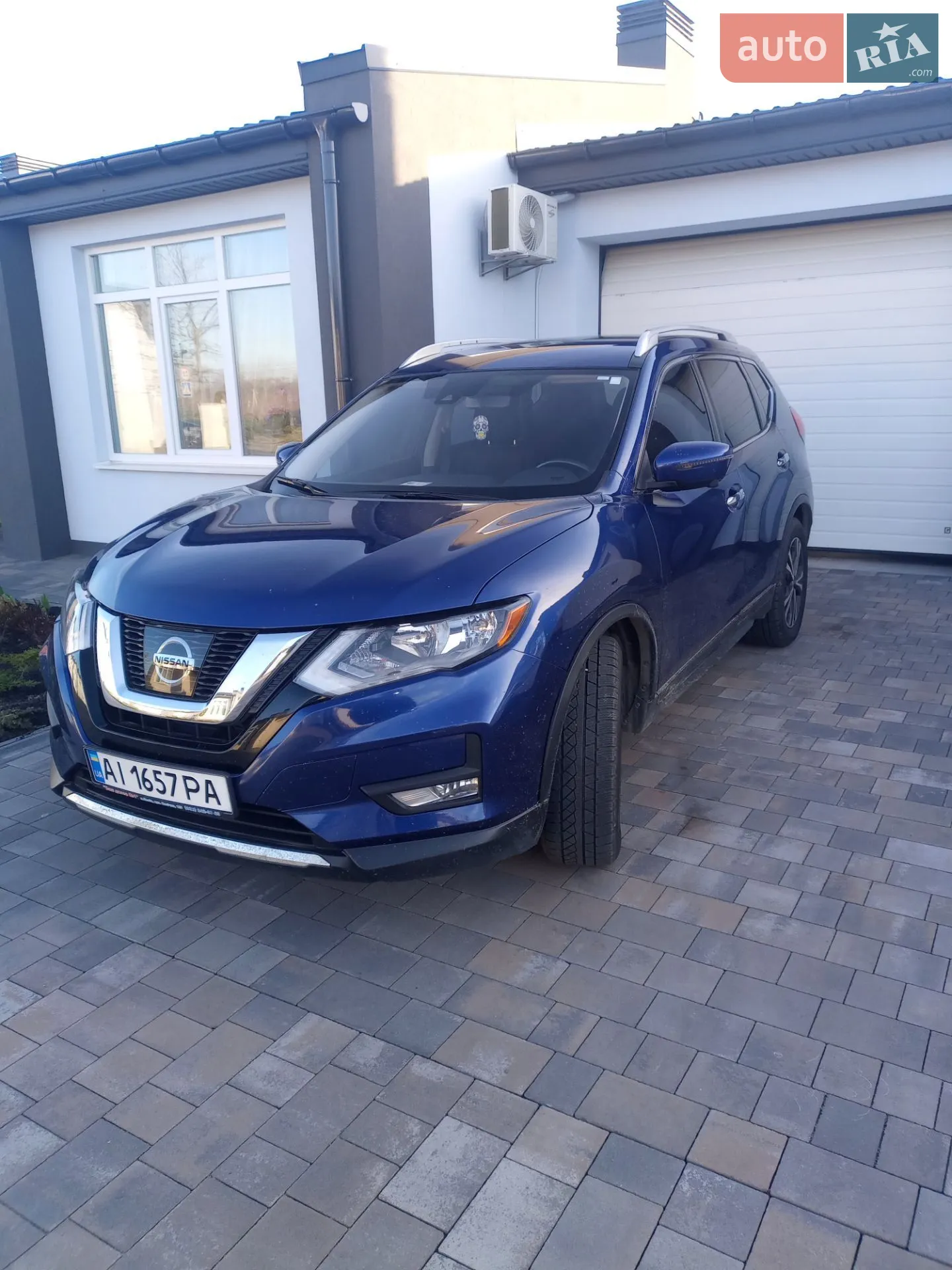 2019 Nissan Rogue - мініатюра 2