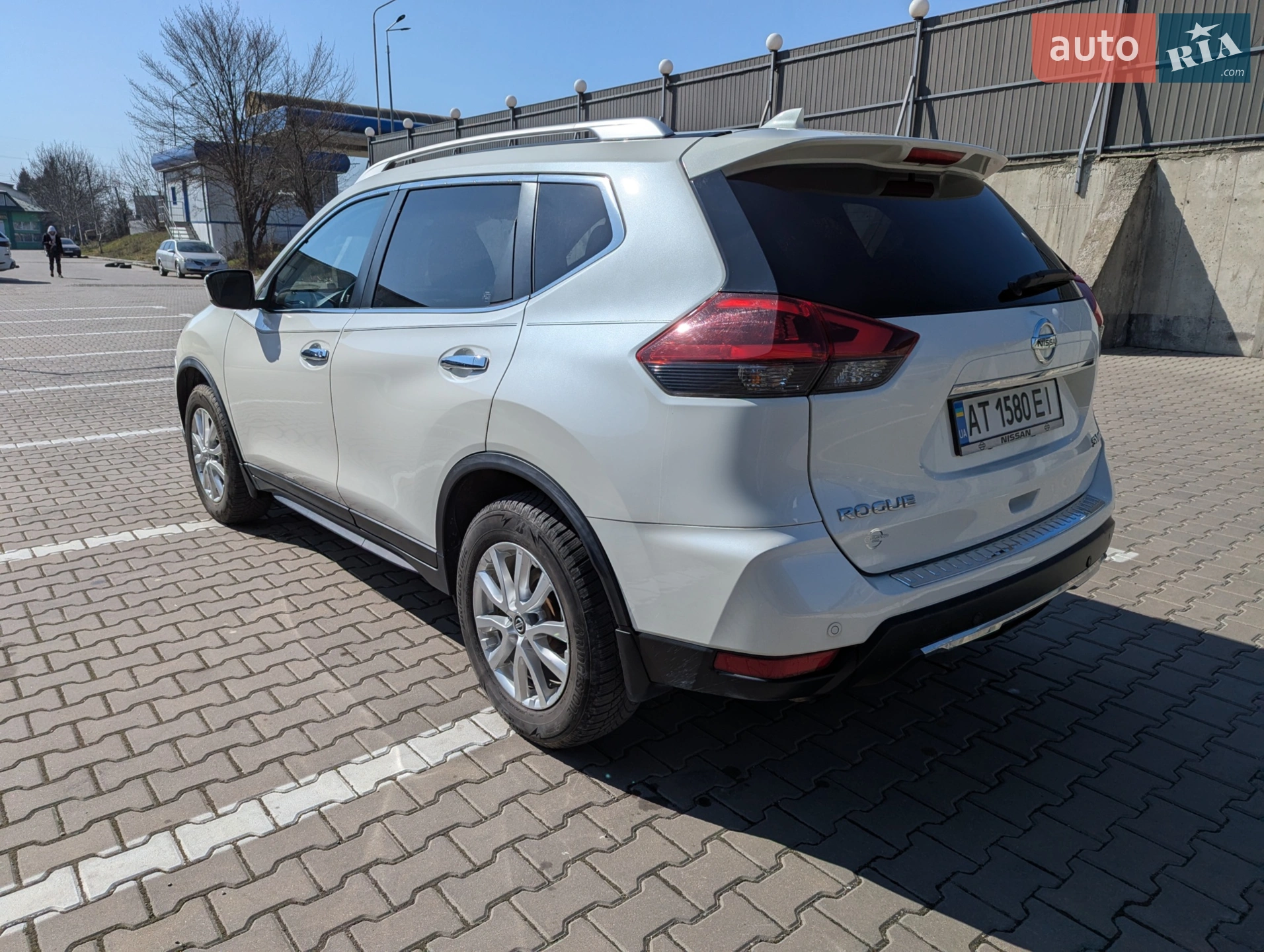 2018 Nissan Rogue - мініатюра 8