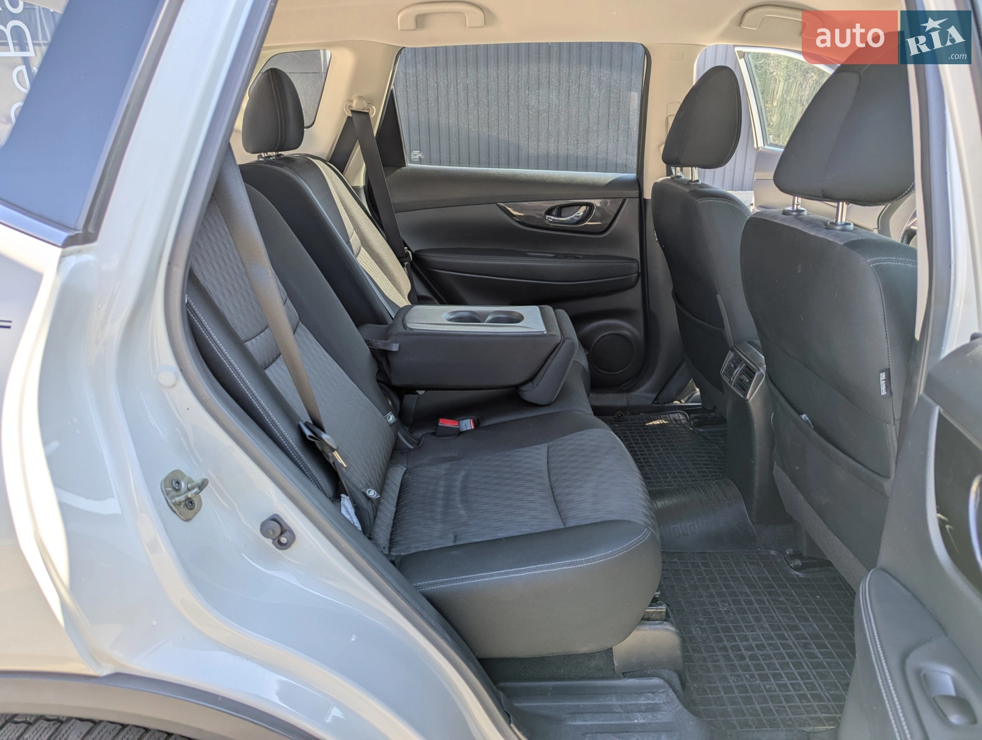2018 Nissan Rogue - мініатюра 25