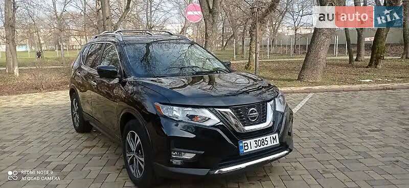 Внедорожник / Кроссовер Nissan Rogue 2018 в Кременчуге