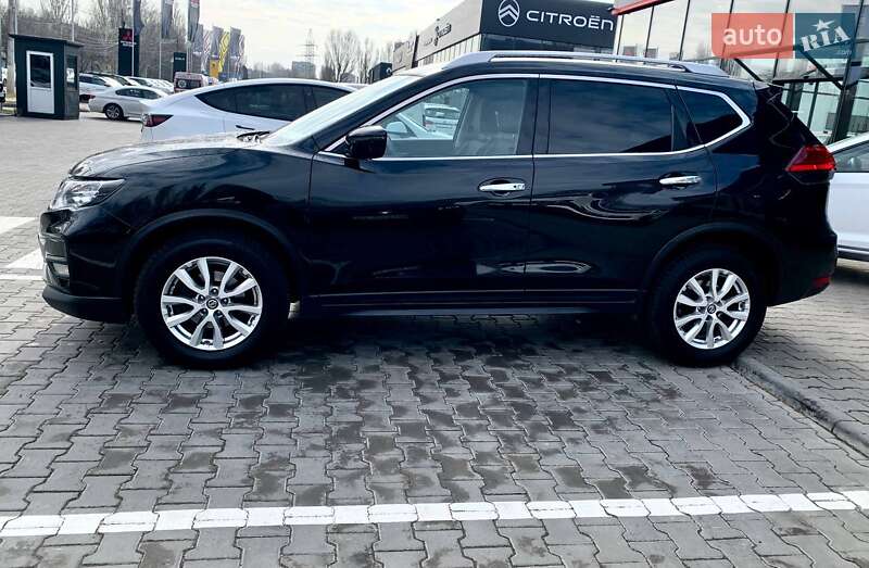 Внедорожник / Кроссовер Nissan Rogue 2017 в Одессе