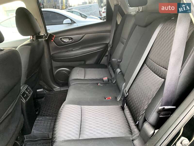 Внедорожник / Кроссовер Nissan Rogue 2017 в Одессе