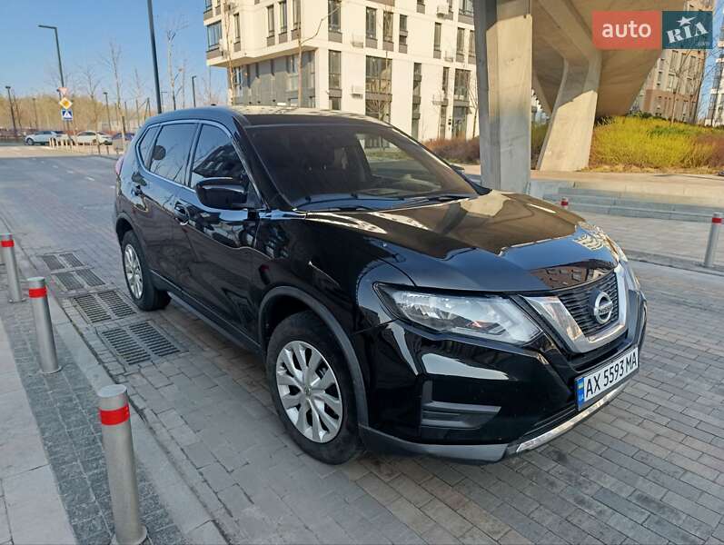 Позашляховик / Кросовер Nissan Rogue 2017 в Києві