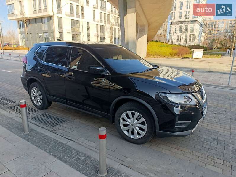 Позашляховик / Кросовер Nissan Rogue 2017 в Києві