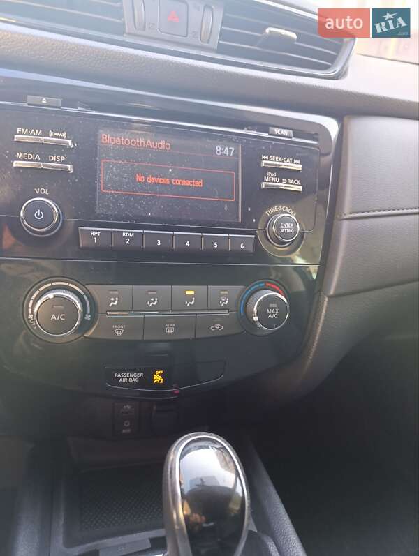 Позашляховик / Кросовер Nissan Rogue 2017 в Києві