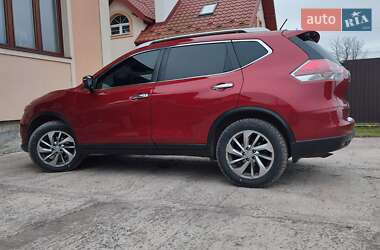 Позашляховик / Кросовер Nissan Rogue 2015 в 