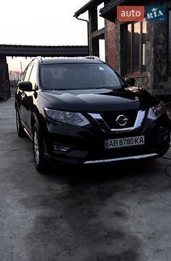 Позашляховик / Кросовер Nissan Rogue 2017 в 