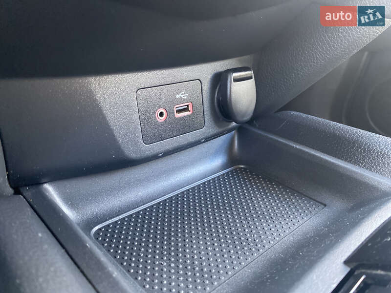 Позашляховик / Кросовер Nissan Rogue 2019 в Ужгороді