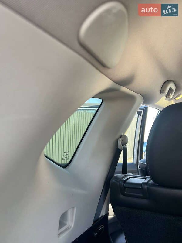 Внедорожник / Кроссовер Nissan Rogue 2013 в Броварах