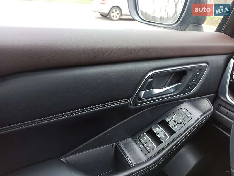 Позашляховик / Кросовер Nissan Rogue 2021 в Черкасах