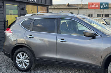 Внедорожник / Кроссовер Nissan Rogue 2016 в 