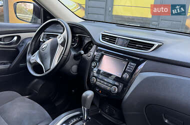 Внедорожник / Кроссовер Nissan Rogue 2016 в 