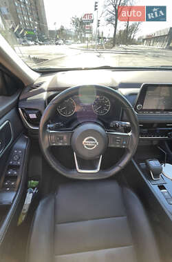 Позашляховик / Кросовер Nissan Rogue 2021 в 