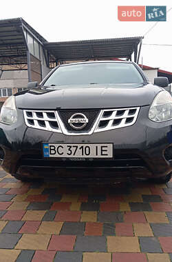 Позашляховик / Кросовер Nissan Rogue 2012 в 