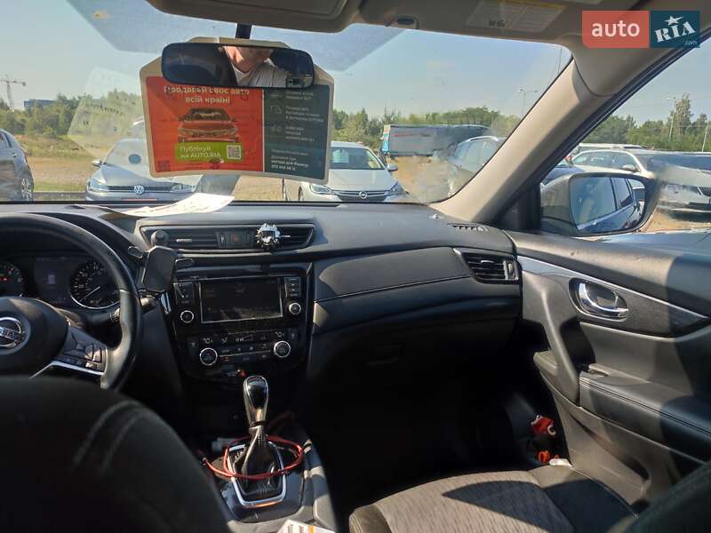 Позашляховик / Кросовер Nissan Rogue 2018 в Львові