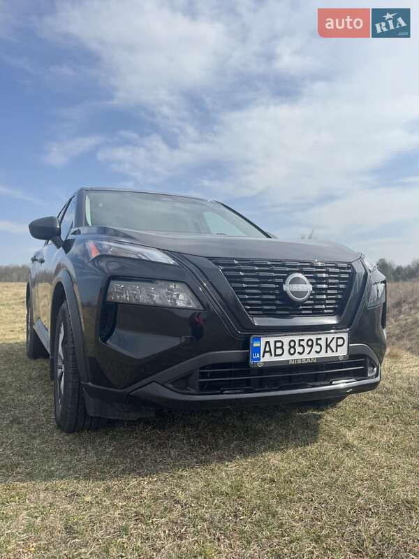 Внедорожник / Кроссовер Nissan Rogue 2021 в Виннице