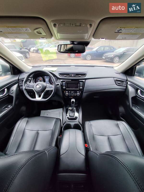 Внедорожник / Кроссовер Nissan Rogue 2019 в Чернигове