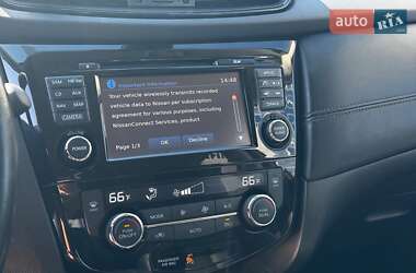 Внедорожник / Кроссовер Nissan Rogue 2017 в 