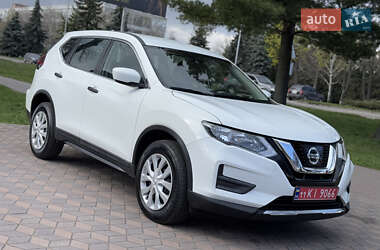 Позашляховик / Кросовер Nissan Rogue 2019 в 