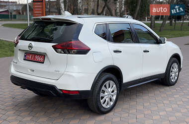 Позашляховик / Кросовер Nissan Rogue 2019 в 