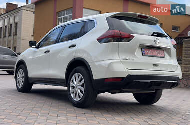 Позашляховик / Кросовер Nissan Rogue 2019 в 