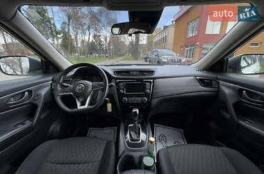 Позашляховик / Кросовер Nissan Rogue 2019 в 