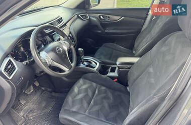 Внедорожник / Кроссовер Nissan Rogue 2014 в 