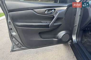 Внедорожник / Кроссовер Nissan Rogue 2014 в 