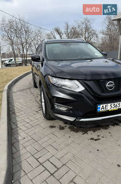 Внедорожник / Кроссовер Nissan Rogue 2018 в 