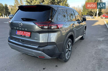 Внедорожник / Кроссовер Nissan Rogue 2021 в 