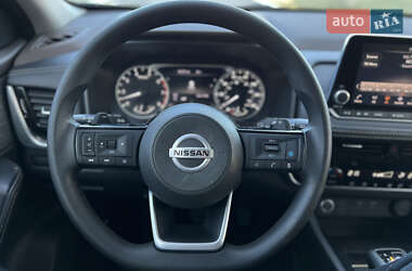 Внедорожник / Кроссовер Nissan Rogue 2021 в 