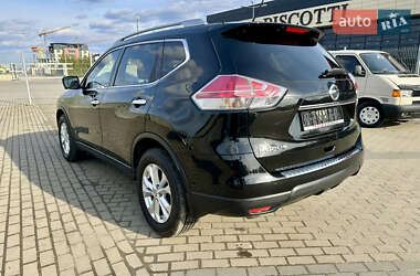 Внедорожник / Кроссовер Nissan Rogue 2016 в 