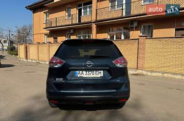 Внедорожник / Кроссовер Nissan Rogue 2015 в 