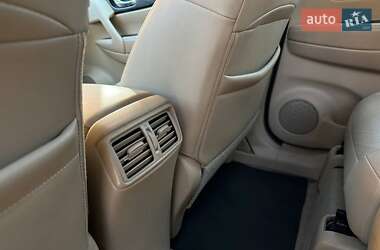 Внедорожник / Кроссовер Nissan Rogue 2015 в 