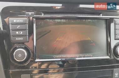 Внедорожник / Кроссовер Nissan Rogue 2019 в 