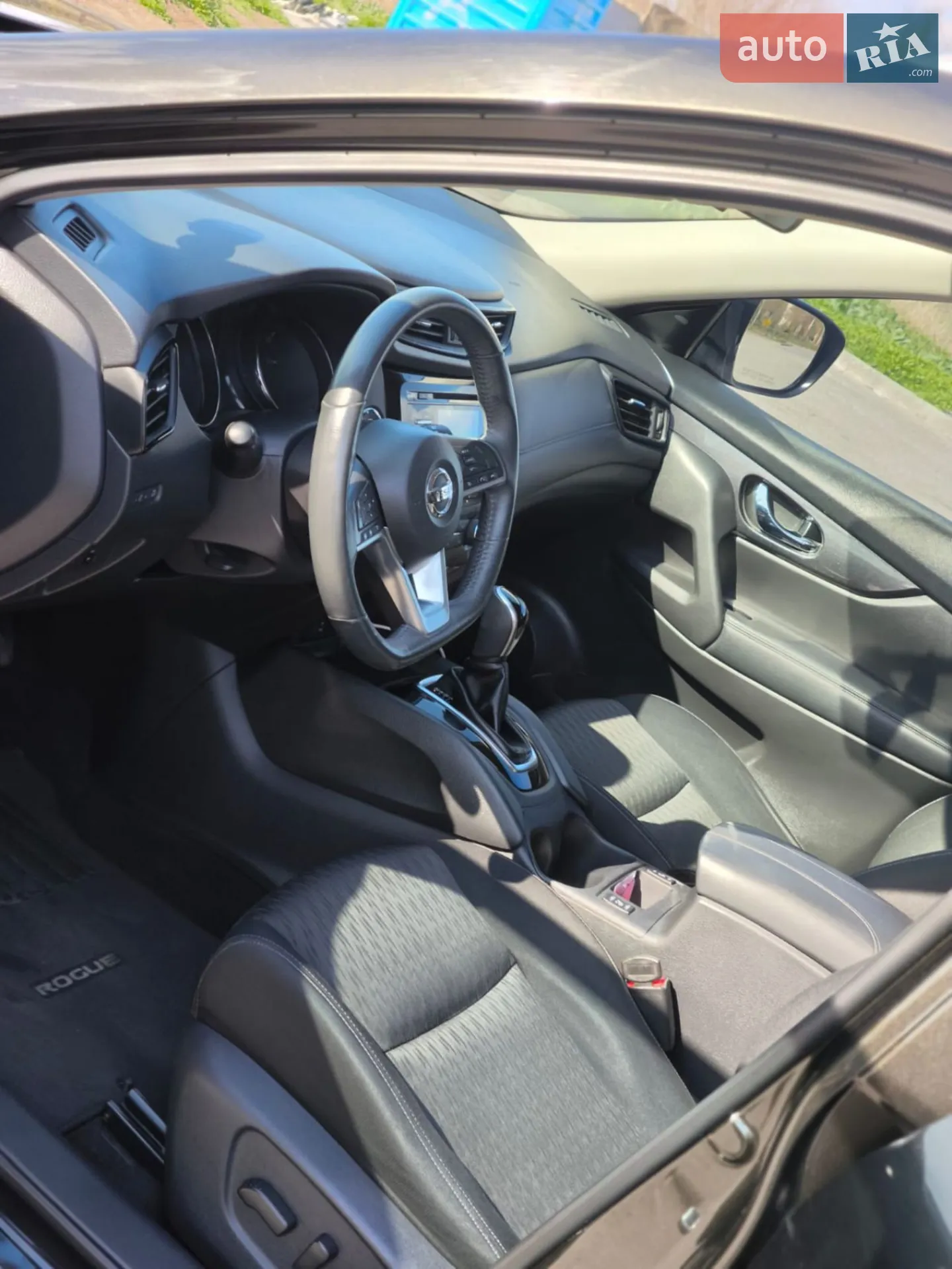 2017 Nissan Rogue - мініатюра 8